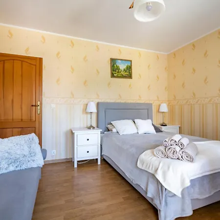 Brzozowy Dworek Séjour chez l'habitant Dębki